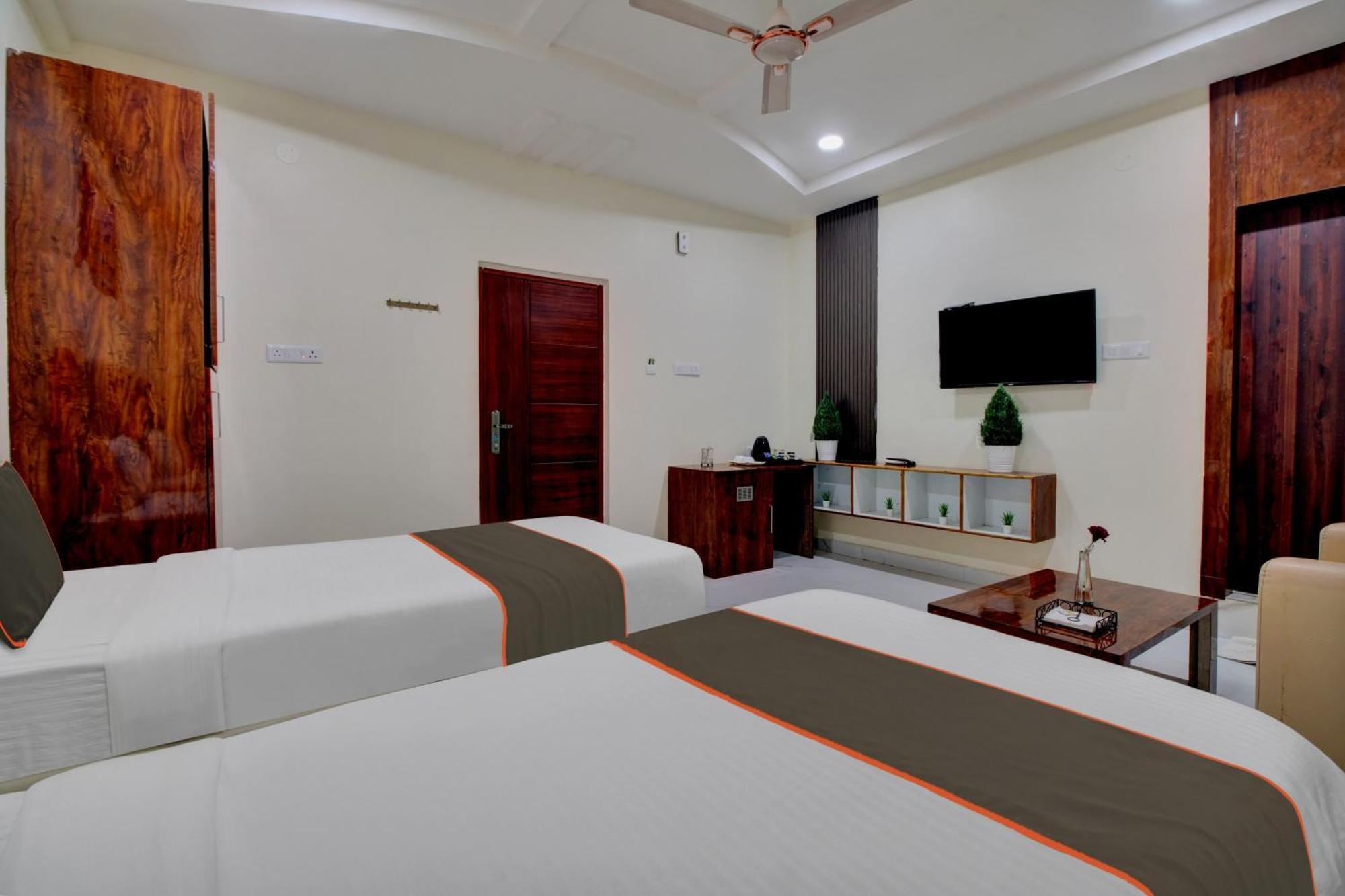 Collection O Hotel Mango Tree Khammam Buitenkant foto
